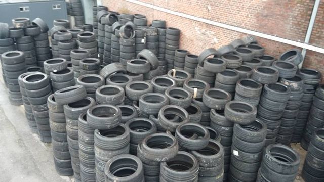 Neumaticos usados 225/40/20