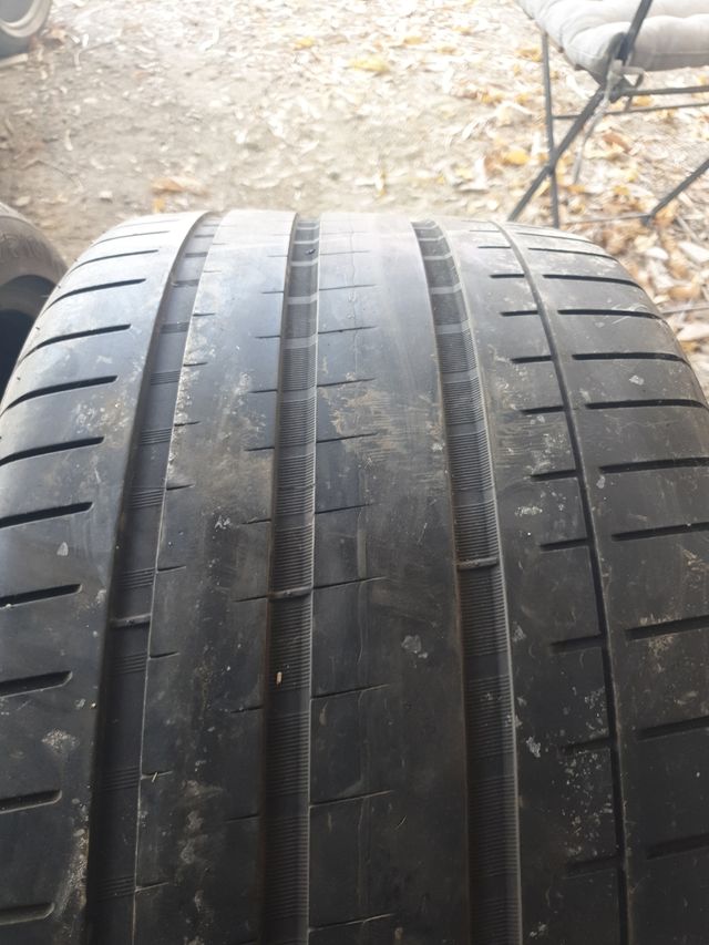 Neumaticos usados 275/30/20