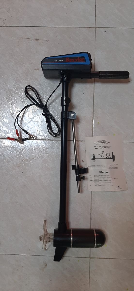 Barca Sevilor HF360 Fish Hunter