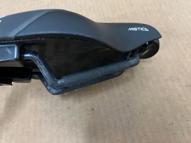 Sillin Triathlon/Crono Fizik Mistica carbono nuevo