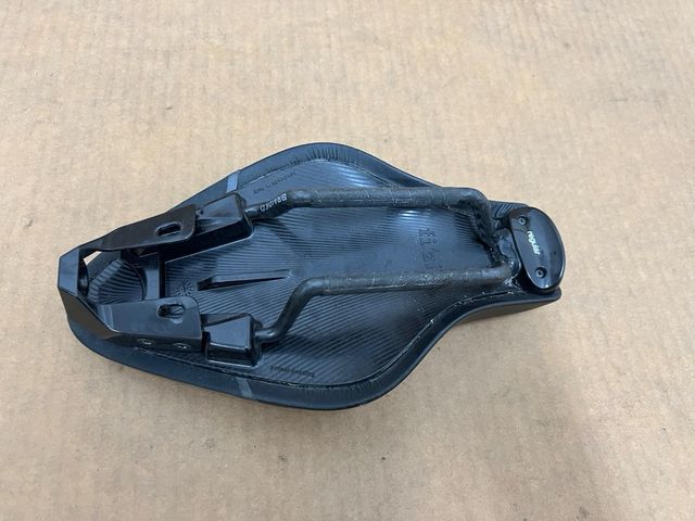 Sillin Triathlon/Crono Fizik Mistica carbono nuevo