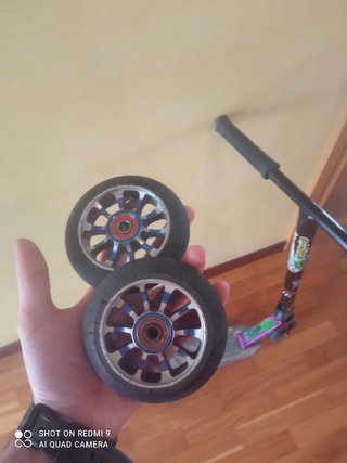 2 patinetes Fox raw . scooter