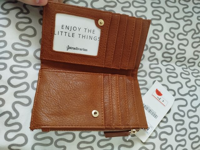Monedero Stradivarius