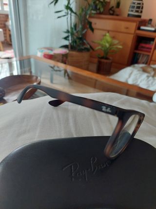 GAFAS RAY BAN . NEGOCIABLE
