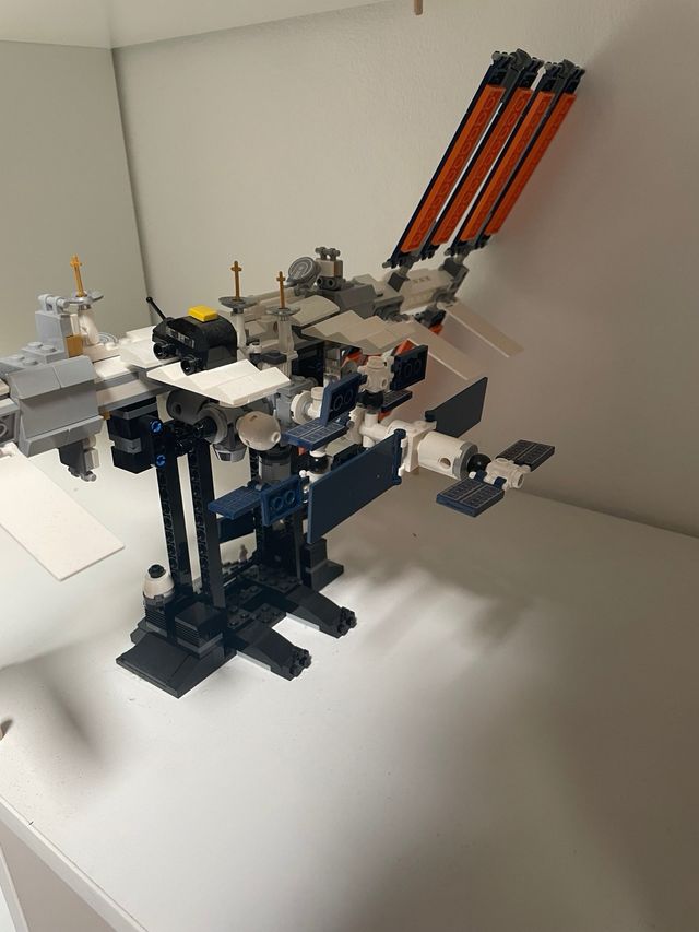 Stazione spaziale internazionale LEGO 21321