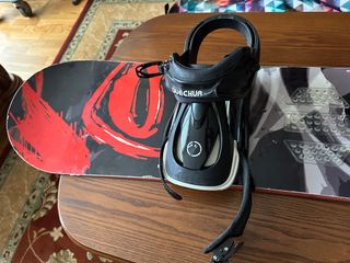 Tabla snowboard 165cm + fijaciones