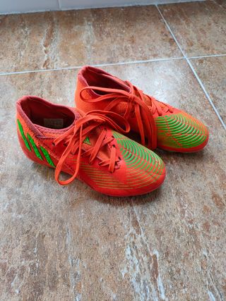 Botas fútbol Adidas número 30