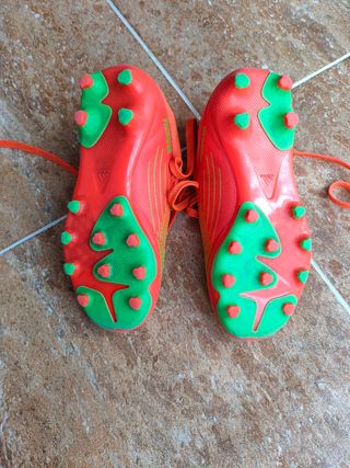 Botas fútbol Adidas número 30