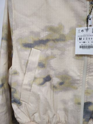 Bomber estampada Zara