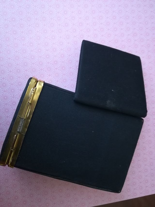 Vintage da borsetta: portasigarette e fiammiferi