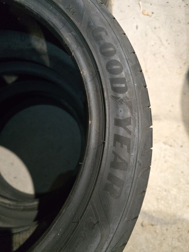 Neumaticos usados 255/40/18