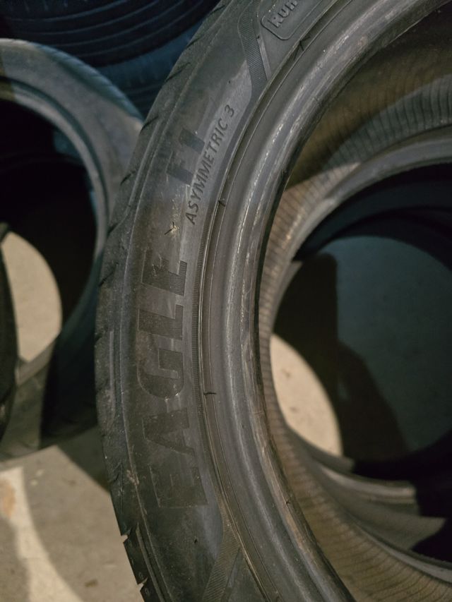 Neumaticos usados 255/40/18