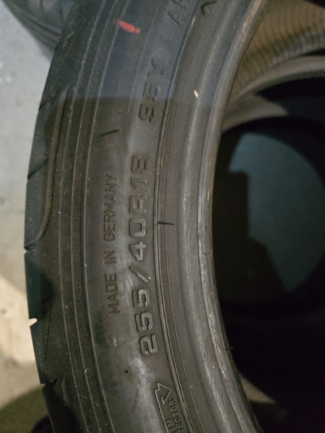 Neumaticos usados 255/40/18