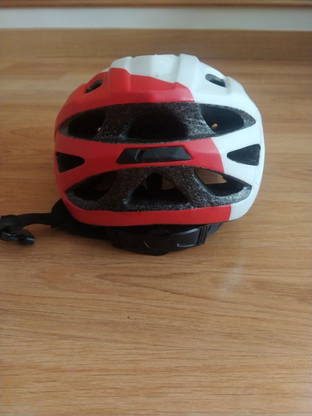 Casco rockrider talla S 52-56 Niñ@s 2CASCOS 20€