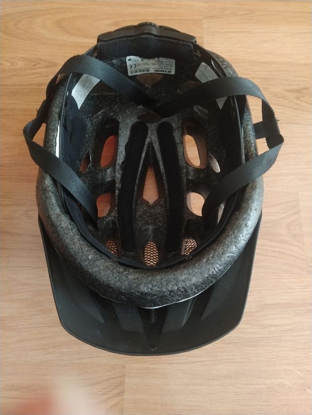 Casco rockrider talla S 52-56 Niñ@s 2CASCOS 20€