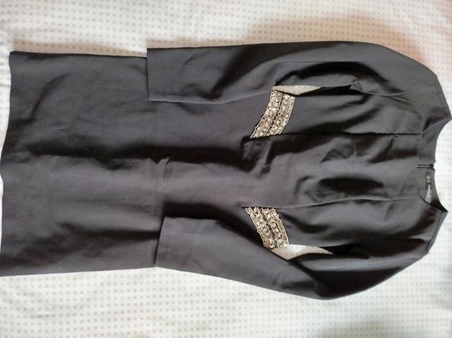 Vestido negro de zara