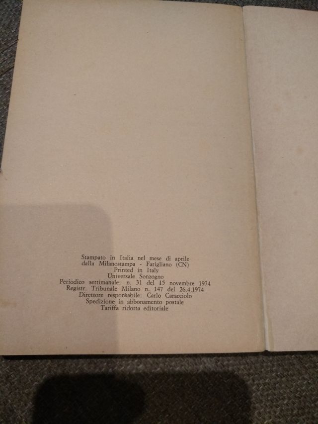 Libro cucina vintage "Piattoforte"