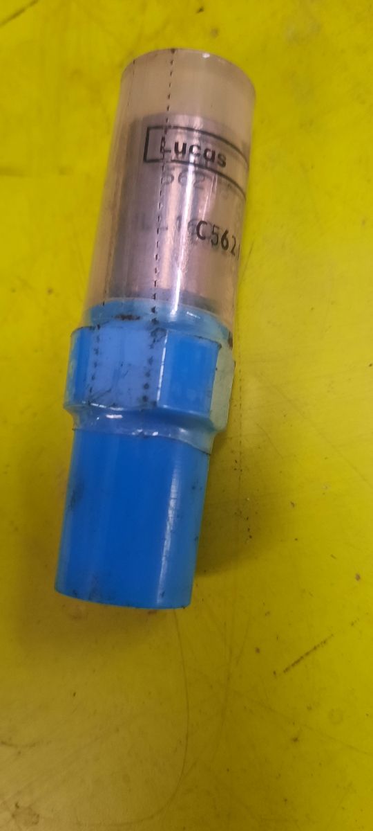 Tobera inyector motor solé