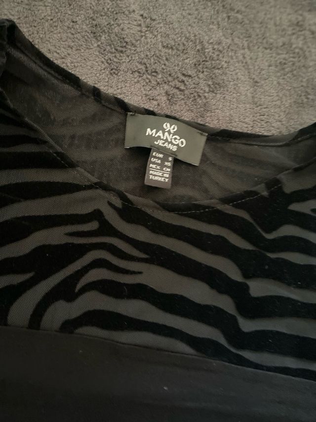 Vestido corto manga larga Mango