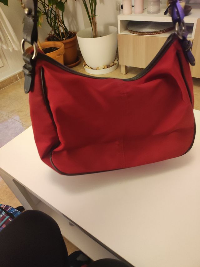 Bolso Tommy Hilfiger.