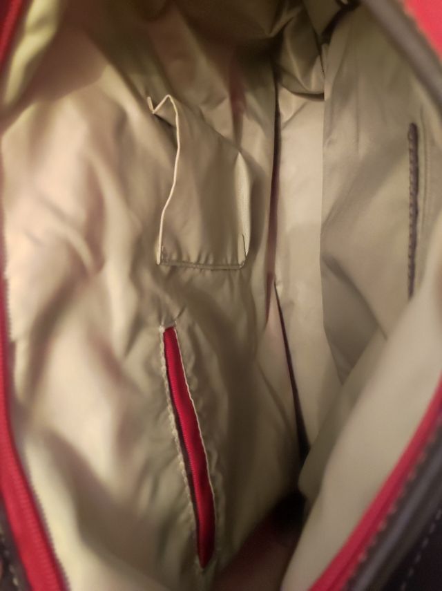 Bolso Tommy Hilfiger.