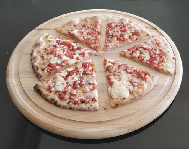 set tre taglieri pizza. Diametro 36 o 38 cm.NUOVI