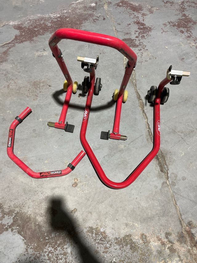 Juego caballetes moto