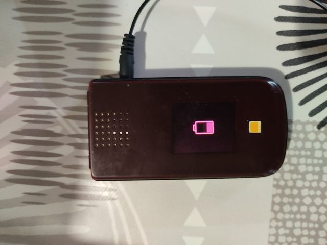 Set di telefoni Samsung, Nokia e Alcatel 