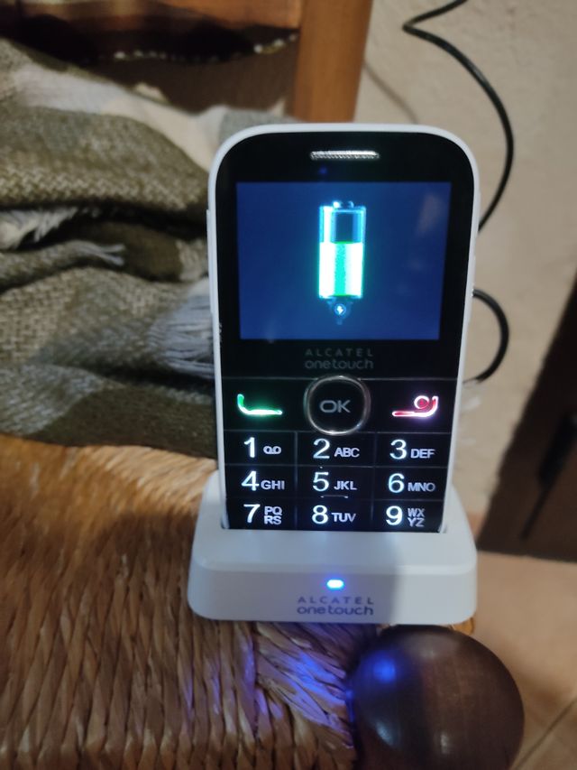 Set di telefoni Samsung, Nokia e Alcatel 