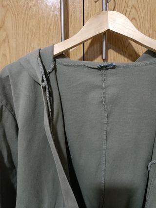 Parka mujer, color verde. Talla 38-40