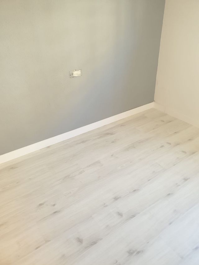 Tarima flotante sistema click