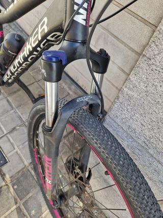 Bicicleta 27.5 mondraker