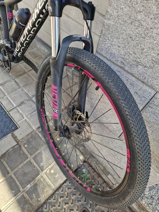 Bicicleta 27.5 mondraker