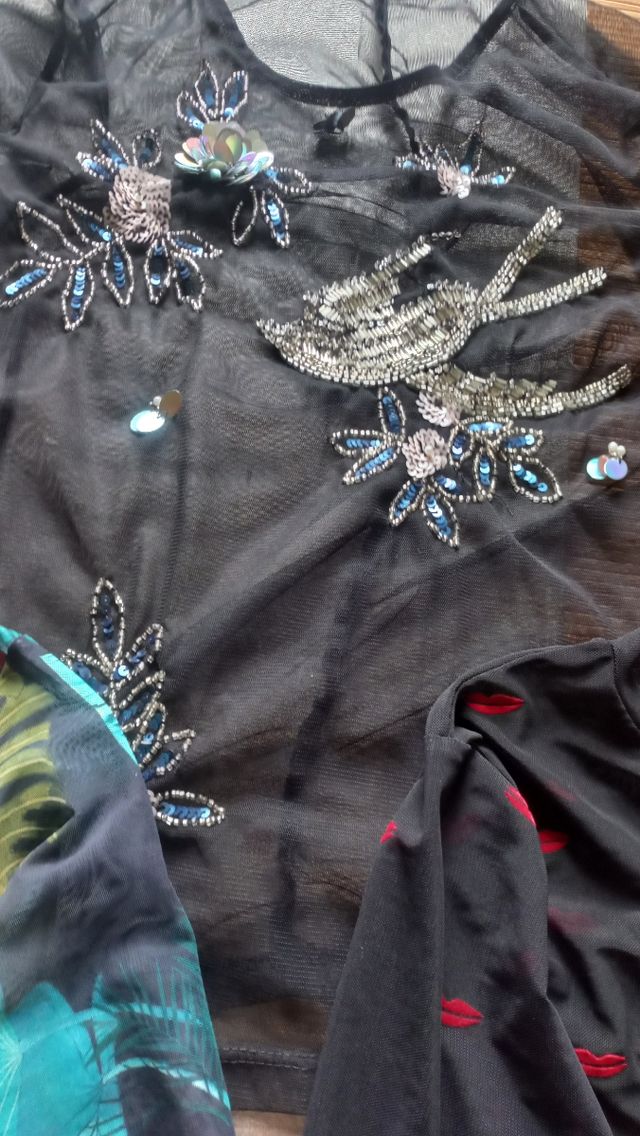 Camisetas semitransparentes