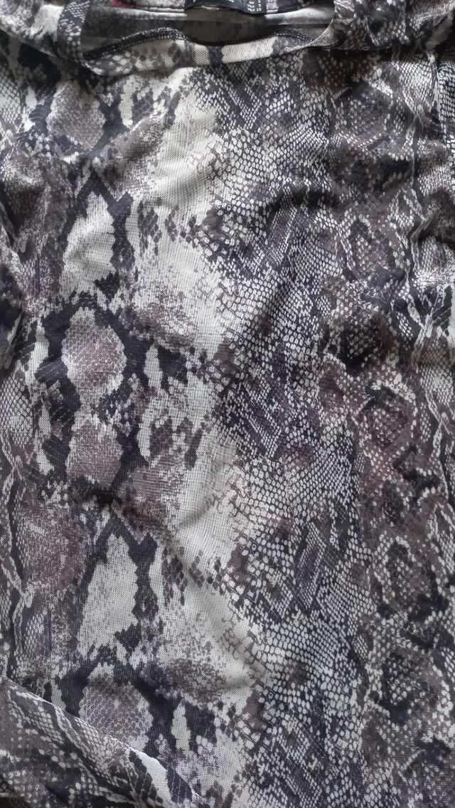 Camisetas semitransparentes