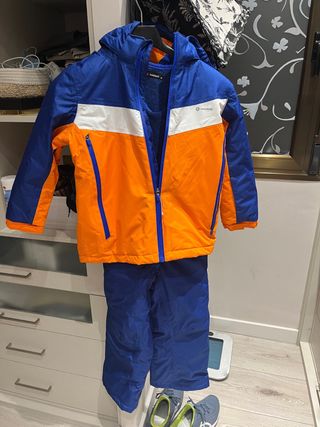 Ropa esqui talla 6-8 años