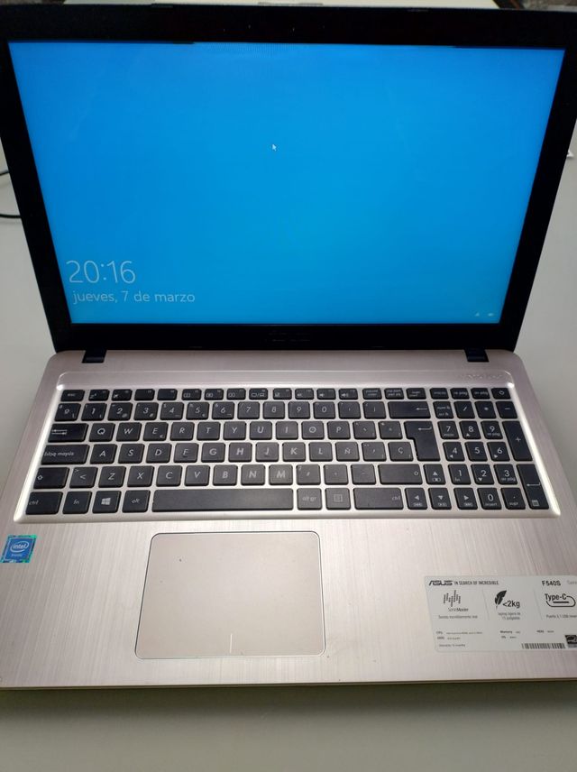 ordenador portátil ASUS F540SA