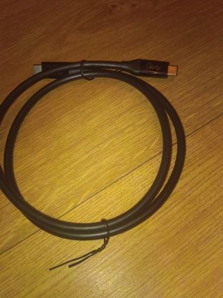 Belkin cable USB4 usb-c iPhone iPad 40Gbps