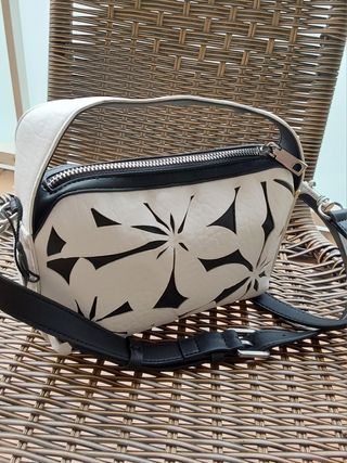bolso casual Desigual.Liquidacion 