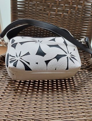bolso casual Desigual.Liquidacion 