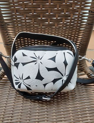 bolso casual Desigual.Liquidacion 