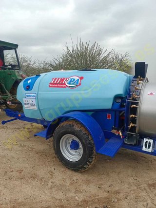 ATOMIZADOR 2000 LITROS FIBERGLASS CON ENROLLADOR