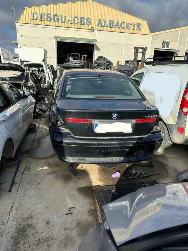 DESPIECE BMW SERIE 7  745I año 2005