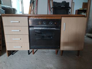 Horno eléctrico y muebles