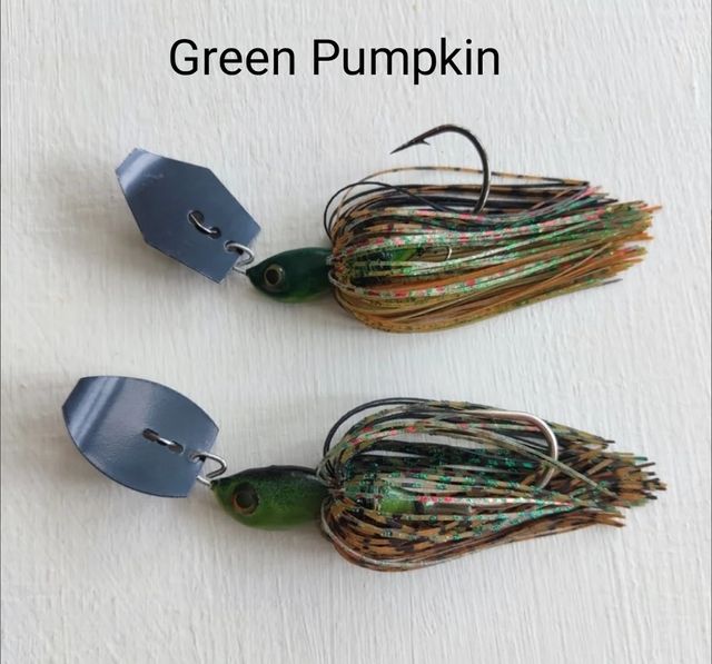 4 Chatterbait montaje tonos jig.