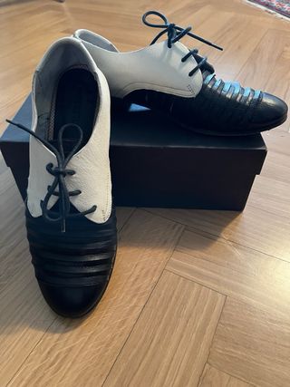 Zapatos italianos NUEVOS de mujer con cordones