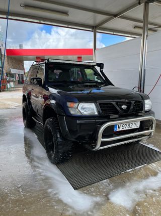 Nissan Patrol 2000