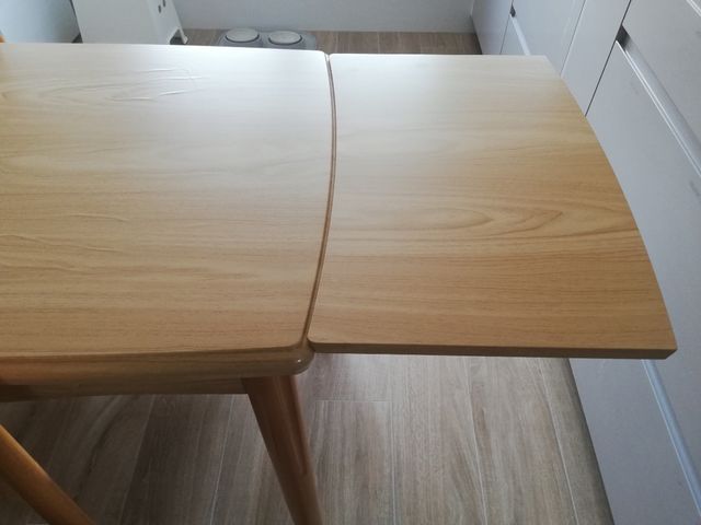 Mesa, sillas y Taburetes marca Cancio