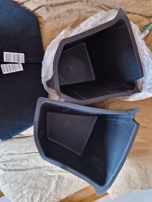 almacenamiento maletero Tesla model Y