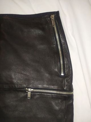 ZARA CUERO PIEL minifalda S